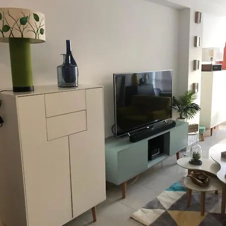 La Mata - - - Miramar Xi - *